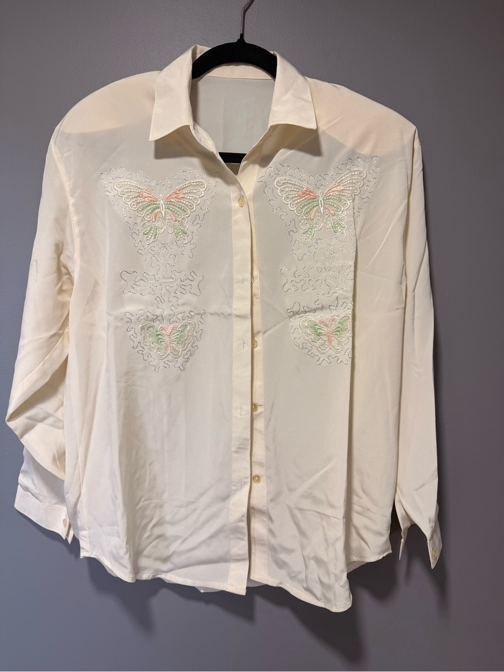 Vintage Cream Button-Up Blouse with Delicate Butterfly Embroidery